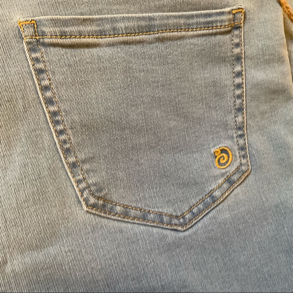 Indigo Rein Distressed Jeans - NWT - Size 11 - Picture 8 of 13